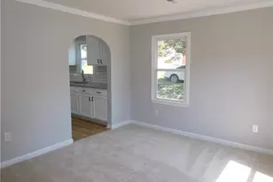 519 Moore Dr, Lexington, NC 27292 - Photo 6