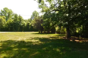519 Moore Dr, Lexington, NC 27292 - Photo 24