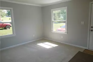 519 Moore Dr, Lexington, NC 27292 - Photo 4