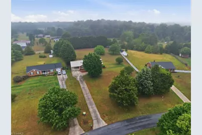 5200 Robin Lane, Randleman, NC 27317 - Photo 30