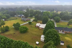 5200 Robin Ln, Randleman, NC 27317 - Photo 34