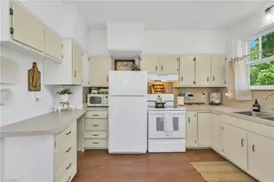 704 6th St, North Wilkesboro, NC 28659 - Photo 18