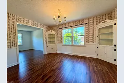 404 Irving Park Court, Kernersville, NC 27284 - Photo 8
