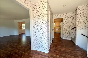 404 Irving Park Ct, Kernersville, NC 27284 - Photo 2