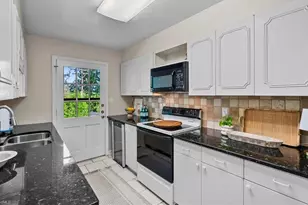 1833 Banking St, Greensboro, NC 27408 - Photo 16
