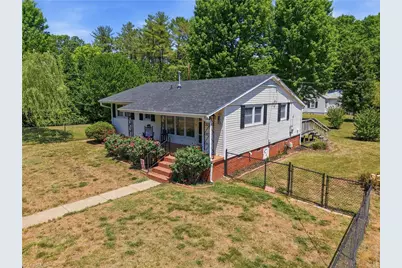 1007 Jackson Street, Mayodan, NC 27027 - Photo 4