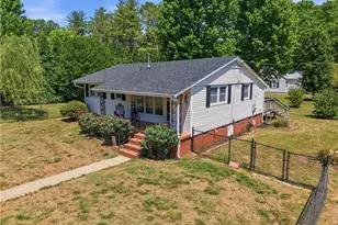 1007 Jackson St, Mayodan, NC 27027 - Photo 4