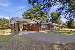 4204 Rose Lake Dr, Greensboro, NC 27407 - Photo 24