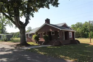 6337 US Hwy 21, Jonesville, NC 28642 - Photo 18