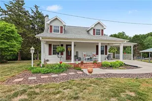 329 Pine Rd, Eden, NC 27288 - Photo 4
