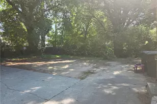 909 E Florida St, Greensboro, NC 27406 - Photo 16