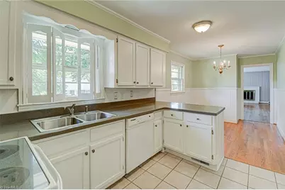 465 Pennsylvania Avenue, Winston-Salem, NC 27104 - Photo 12