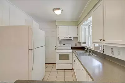 465 Pennsylvania Avenue, Winston-Salem, NC 27104 - Photo 10