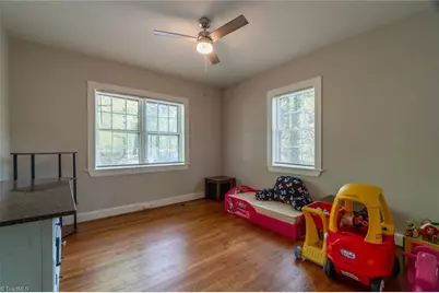 1615 Rankin Road, Greensboro, NC 27405 - Photo 6