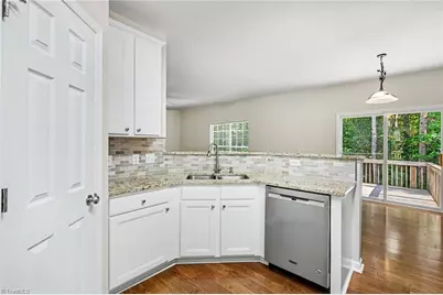 349 Ivy Park Lane, Winston-Salem, NC 27104 - Photo 8