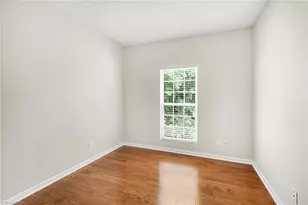 349 Ivy Park Ln, Winston-Salem, NC 27104 - Photo 10