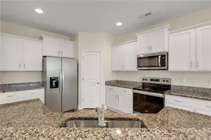 783 Heartpine Dr, Mebane, NC 27302 - Photo 16