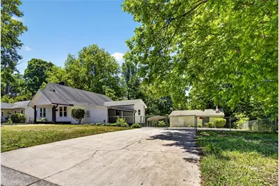 529 Peachtree Street, Asheboro, NC 27203 - Photo 2