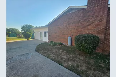 1867 Hickory Tree Road, Midway, NC 27127 - Photo 4