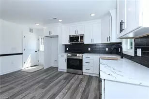 213 S English St, Greensboro, NC 27401 - Photo 10
