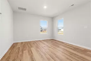335 Frank Cherry St, Eden, NC 27288 - Photo 6