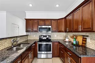 811 Central Park Ave, Greensboro, NC 27407 - Photo 8
