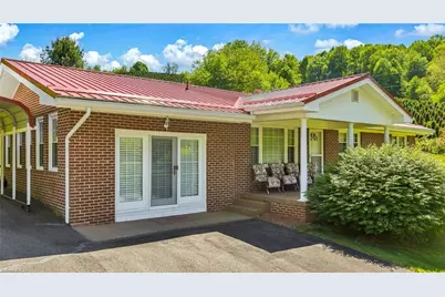 346 Piney Creek Road, Lansing, NC 28643 - Photo 2