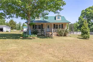 122 Buck Rd, Eden, NC 27288 - Photo 2