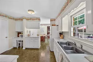2047 Walker Ave, Burlington, NC 27215 - Photo 16