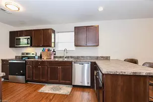3203 Loftyview Dr, High Point, NC 27260 - Photo 8