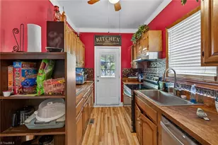 1305 E Meadow Rd, Eden, NC 27288 - Photo 10