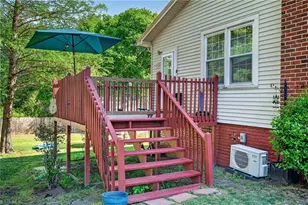 1305 E Meadow Rd, Eden, NC 27288 - Photo 26