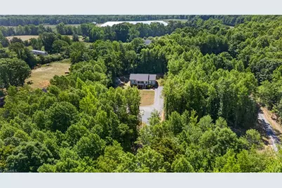 4415 Fairview Farm Road, Asheboro, NC 27205 - Photo 6