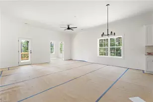 4728 Spitfire Ln, Winston-Salem, NC 27103 - Photo 8