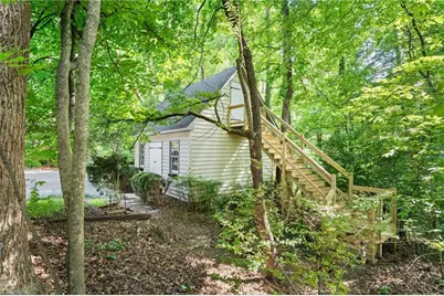 2460 Vincent Road, Winston-Salem, NC 27106 - Photo 2