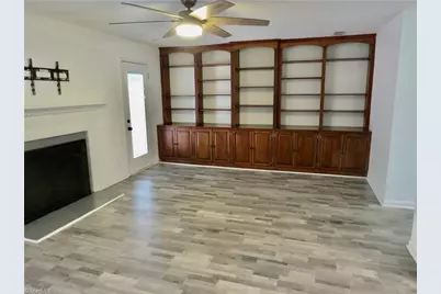 2424 Cottage Place, Greensboro, NC 27455 - Photo 10