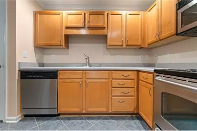 7100 W Friendly Avenue #105, Greensboro, NC 27410 - Photo 6