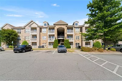 7100 W Friendly Avenue #105, Greensboro, NC 27410 - Photo 30
