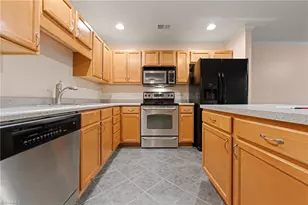 7100 W Friendly Ave, Greensboro, NC 27410 - Photo 6