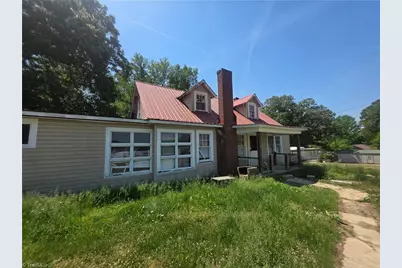 1050 Jacob Street, Thomasville, NC 27360 - Photo 1