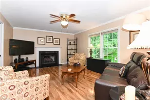 1304 Wakefield Pl, Greensboro, NC 27410 - Photo 10