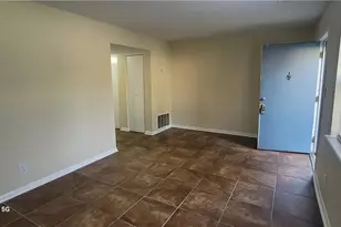 1925 Vantage Point Pl, Greensboro, NC 27407 - Photo 6