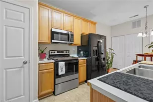 5757 Fox Ridge Ln, Winston-Salem, NC 27104 - Photo 6