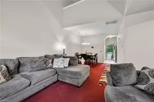 5757 Fox Ridge Ln, Winston-Salem, NC 27104 - Photo 4
