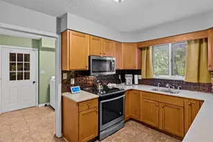 2016 Ledford Rd, Greensboro, NC 27406 - Photo 12