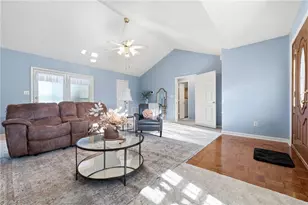 101 Erin Ln, Thomasville, NC 27360 - Photo 6