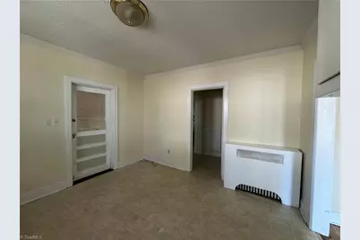 607 S Mendenhall Street, Greensboro, NC 27403 - Photo 4