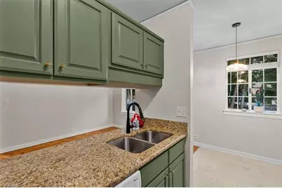 1700 N Elm Street #B3, Greensboro, NC 27408 - Photo 16