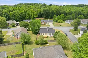 608 Fernway Dr, Burlington, NC 27217 - Photo 38