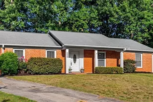 1928 Middlewood Ct, High Point, NC 27265 - Photo 2